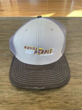 Trucker hat